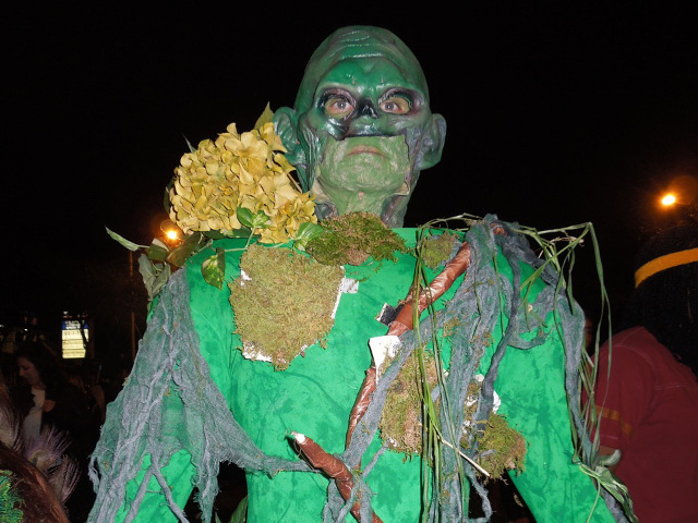 scary swamp thing halloween costume